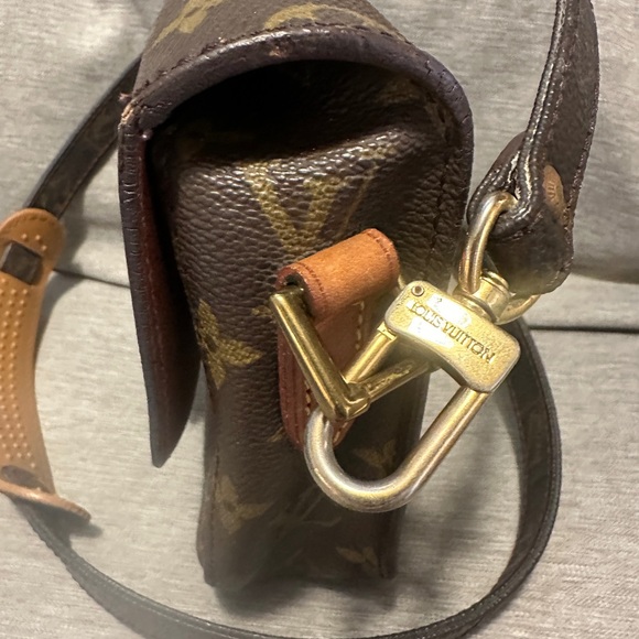 Louis Vuitton mini St. Cloud Brown Monogram Crossbody Bag - Picture 4 of 9